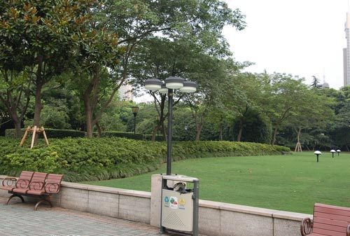 公園椅子與垃圾桶的安置方法 公園椅子與垃圾桶的安置方法